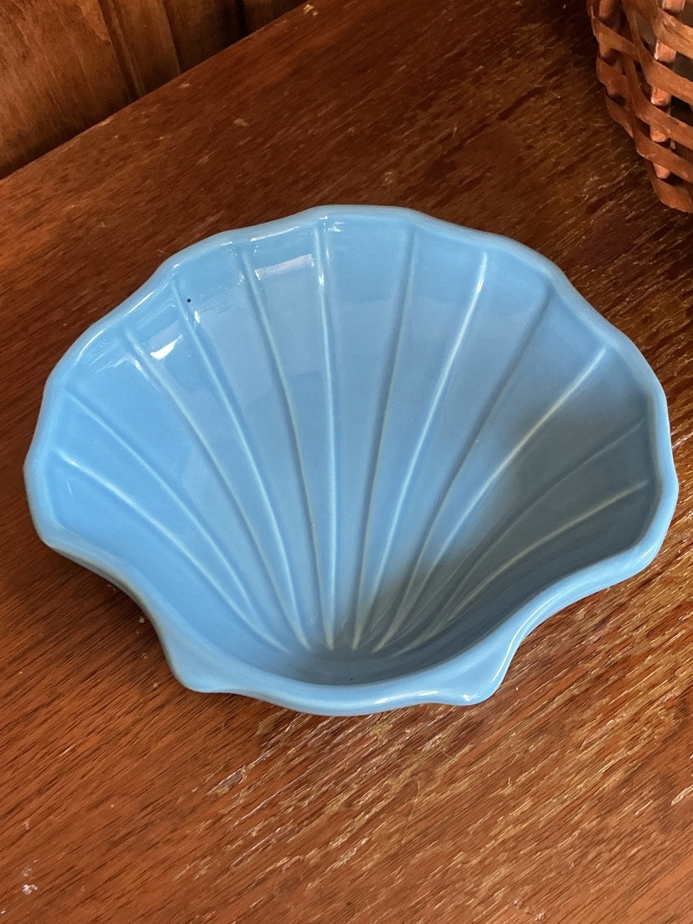 Pfaltzgraff Sea Shell Shaped Ceramic Dish - Light Blue soap dish trinket dish